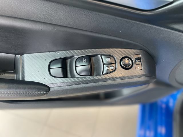 Used 2025 Nissan Altima 2.5 SV FWD image 15