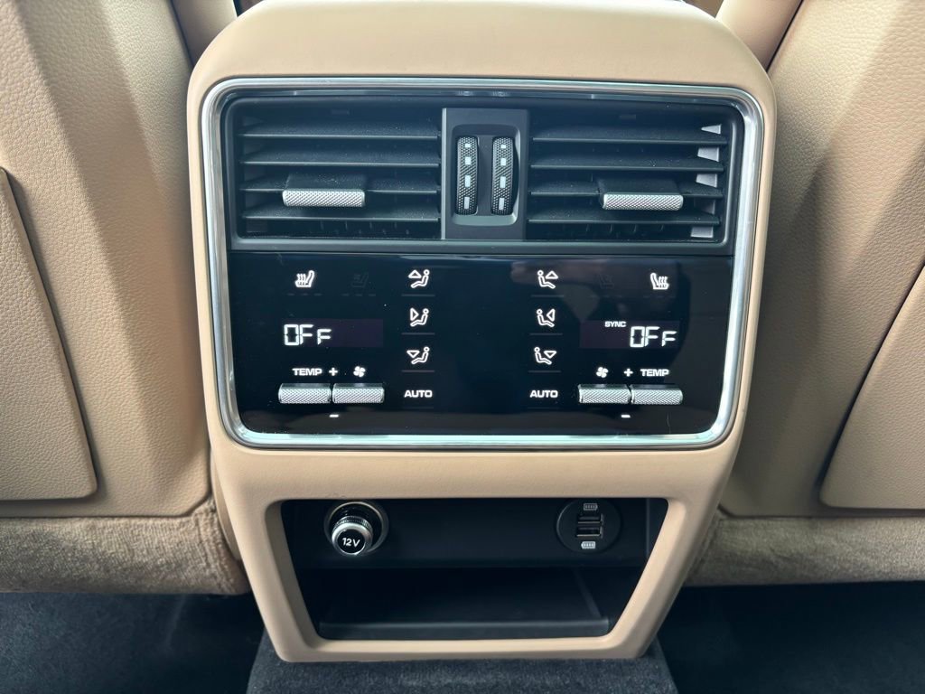 Used 2019 Porsche Cayenne S image 22