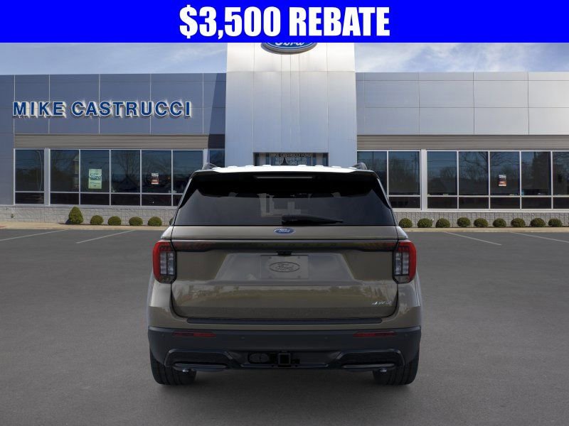New 2026 Ford Explorer ST-Line w/ ST-Line Street Pack image 5