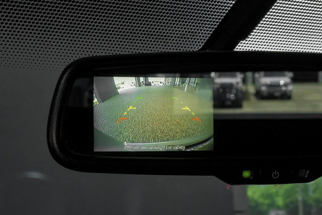 Used 2020 Nissan 370Z Coupe image 18