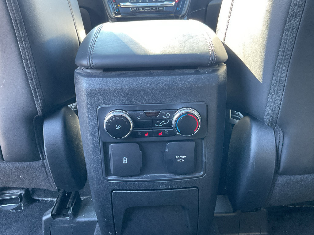 Used 2022 Ford Explorer Platinum w/ Equipment Group 601A AWD/4WD image 29