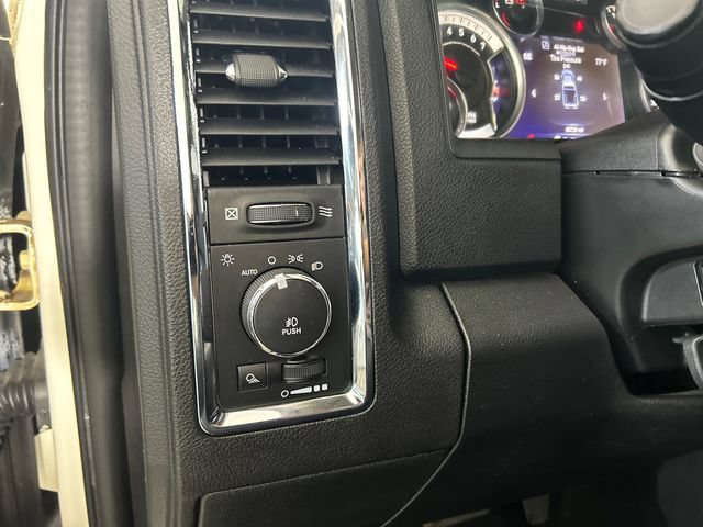 Used 2017 RAM 1500 Laramie w/ Convenience Group AWD/4WD image 18