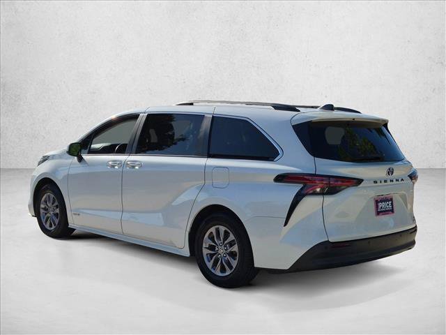 Used 2021 Toyota Sienna XLE FWD image 7