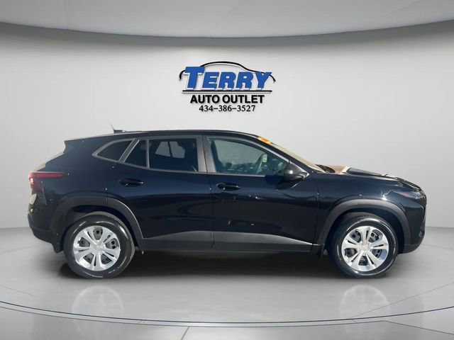 Used 2024 Chevrolet Trax LS FWD image 6