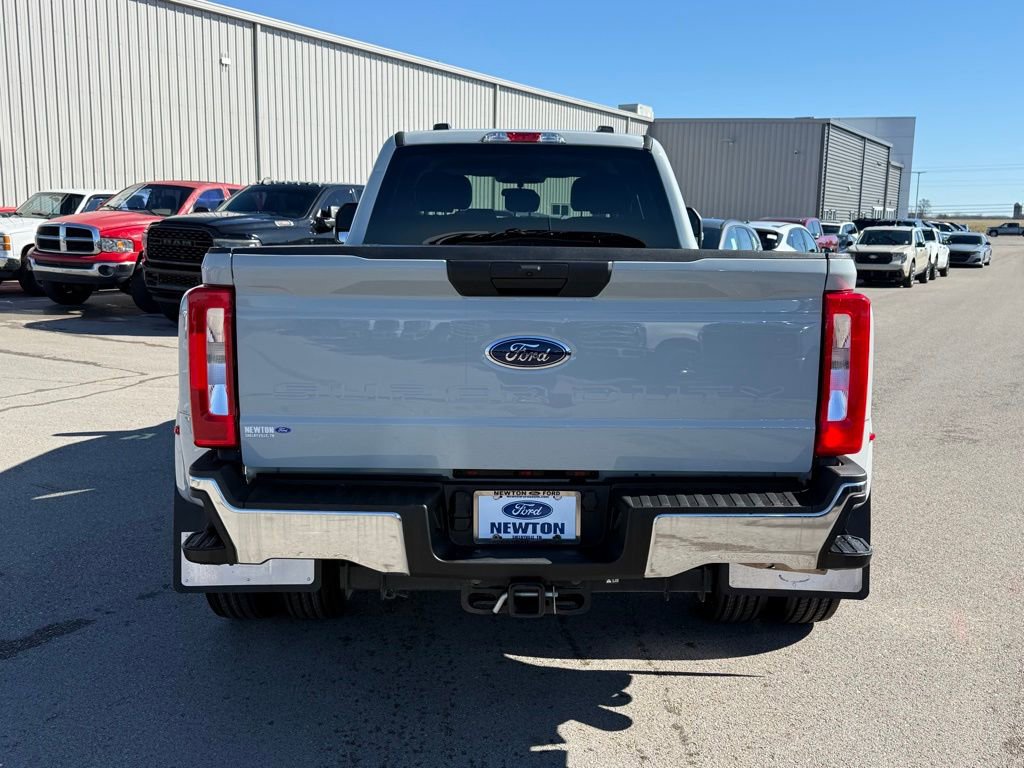 Used 2025 Ford F450 XLT image 34