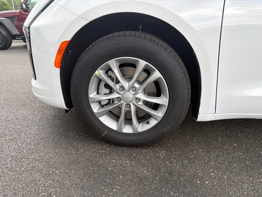 New 2027 Chrysler Pacifica Select AWD/4WD image 10