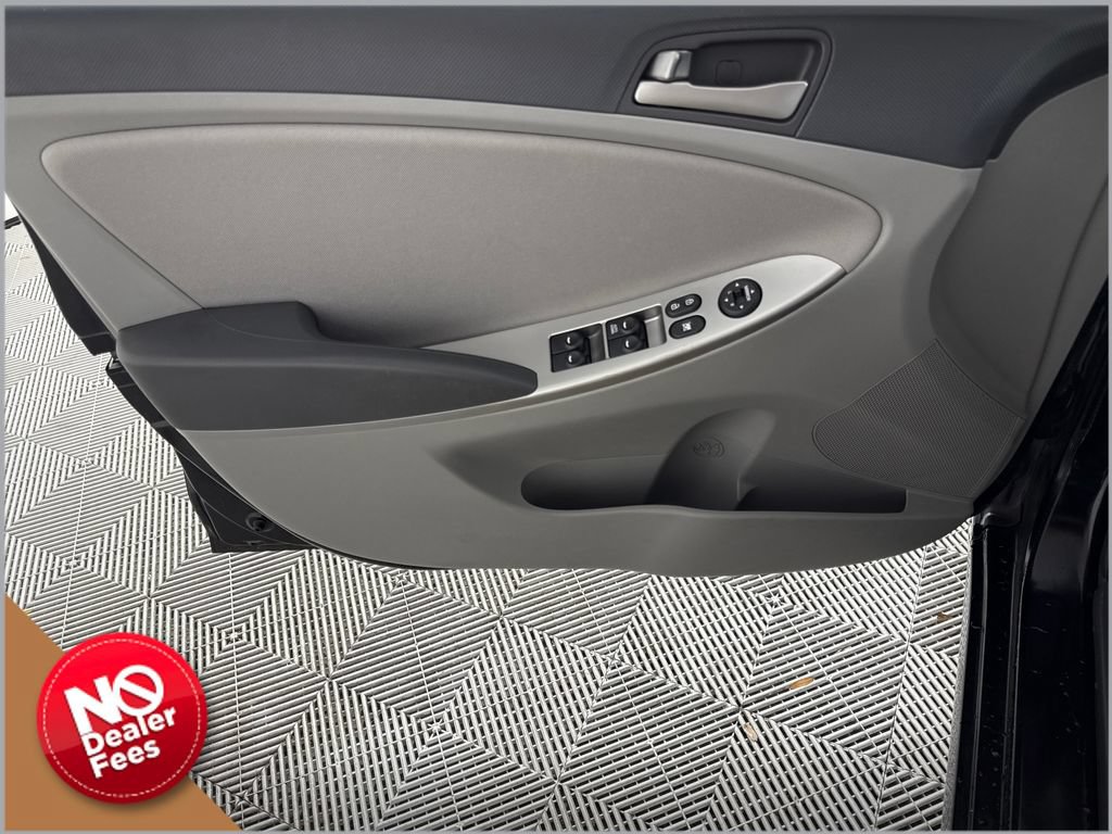 Used 2016 Hyundai Accent SE FWD image 7