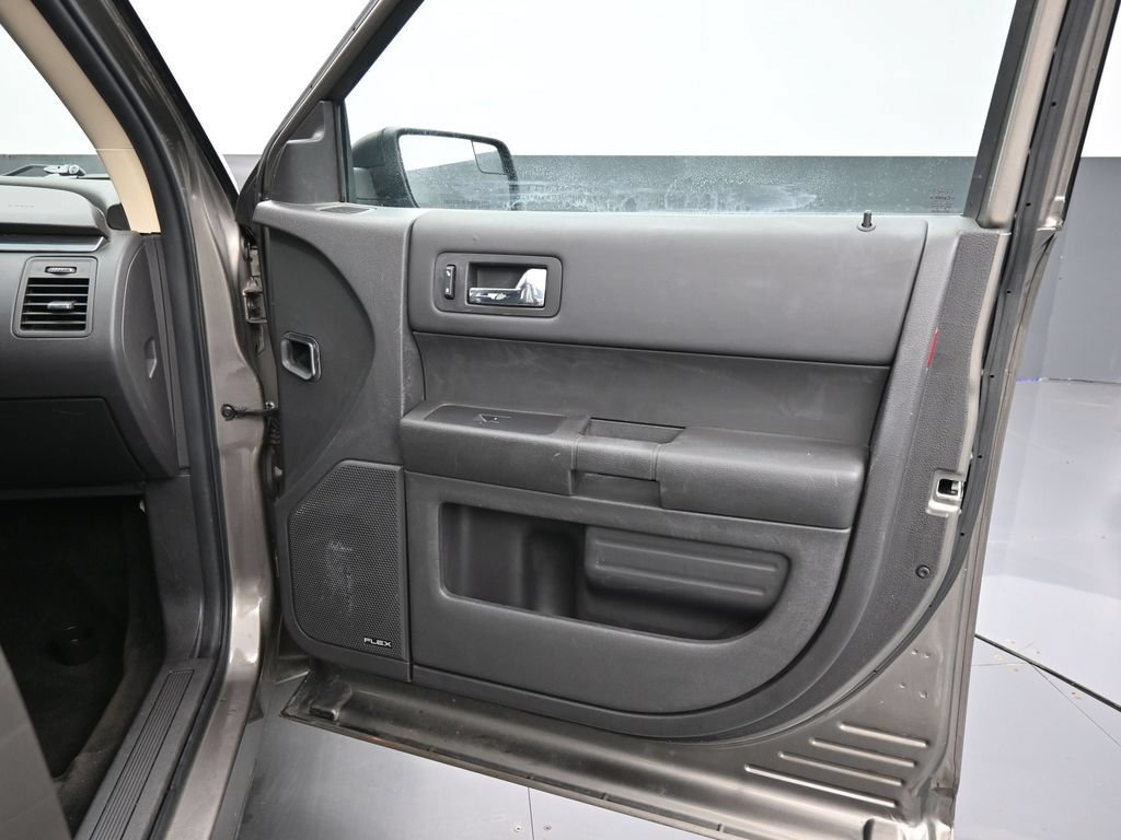 Used 2013 Ford Flex SE FWD image 25