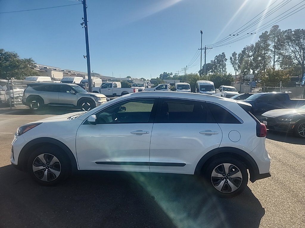 Used 2022 Kia Niro LX FWD image 9