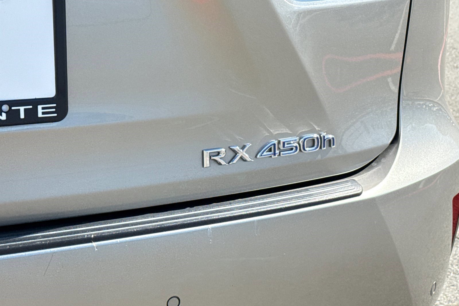 Used 2019 Lexus RX 450h AWD w/ Navigation Package image 21