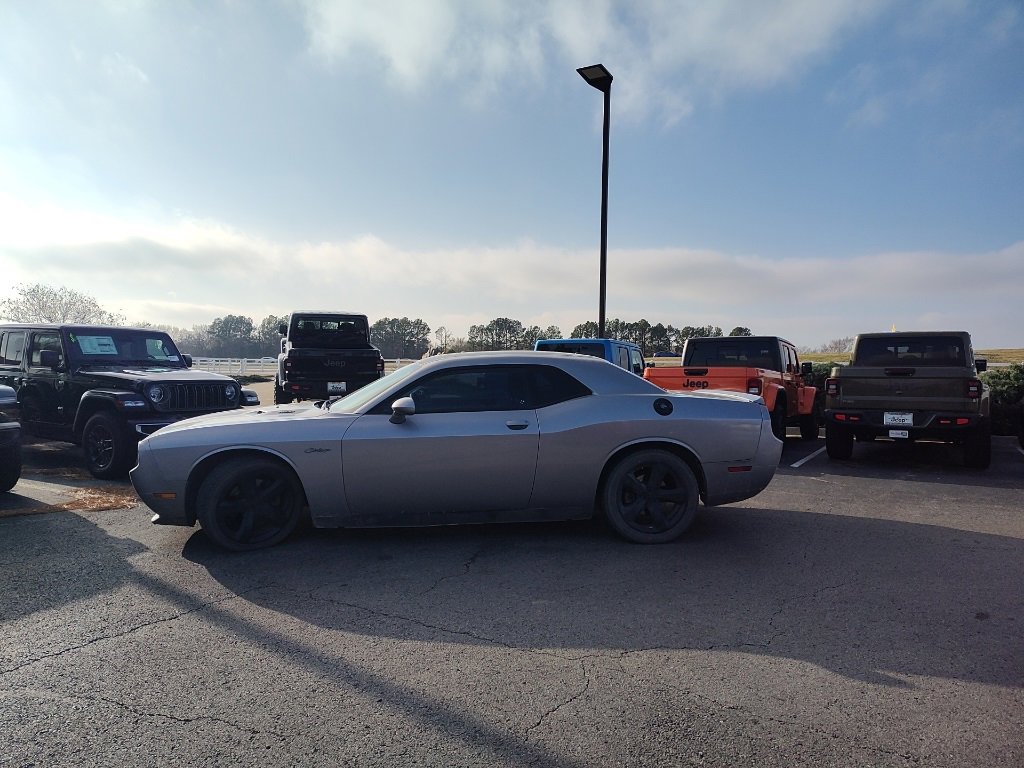 Used 2013 Dodge Challenger R/T w/ Blacktop Pkg image 4