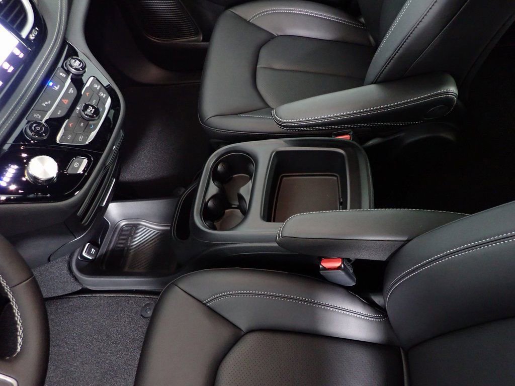 New 2026 Chrysler Pacifica Select image 27