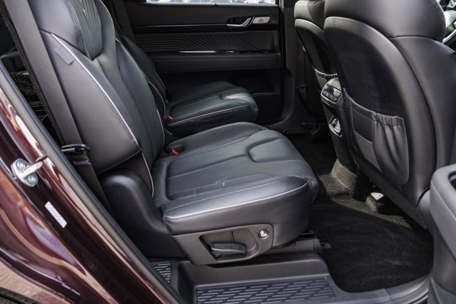 Used 2023 Hyundai Palisade Calligraphy image 27