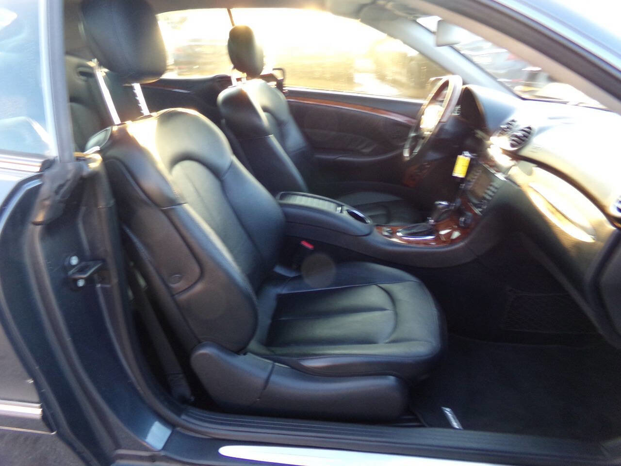 Used 2009 Mercedes-Benz CLK 550 Cabriolet w/ Premium I Pkg image 26