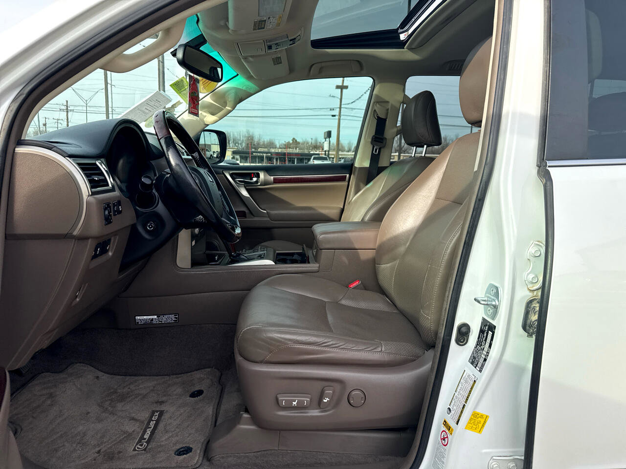 Used 2018 Lexus GX 460 Luxury w/ Preferred Accessory Package image 10