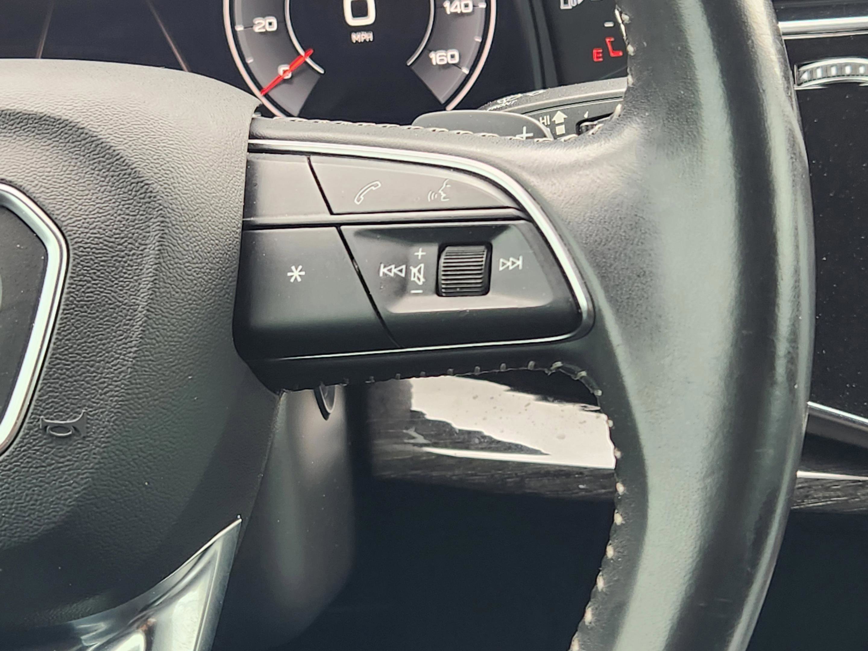 Used 2019 Audi Q8 Prestige w/ Adaptive Chassis Package image 29