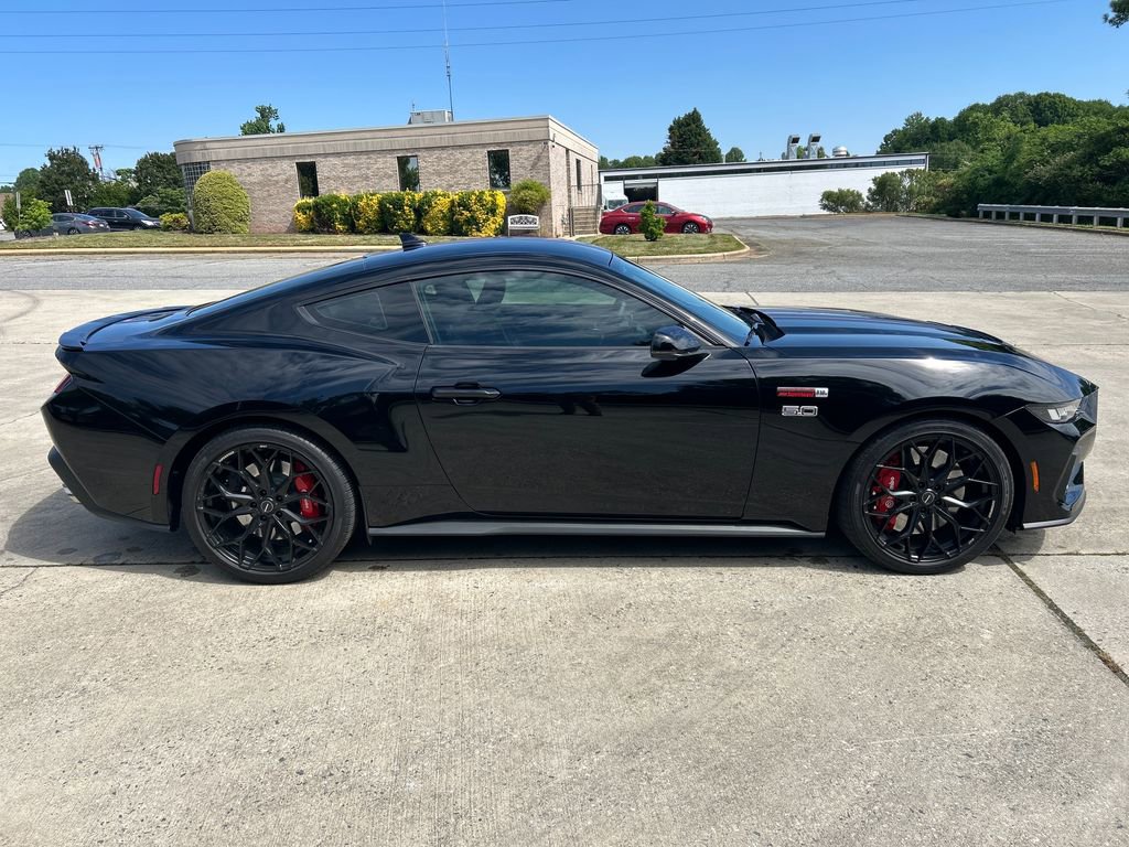 Used 2024 Ford Mustang GT Premium RWD image 7