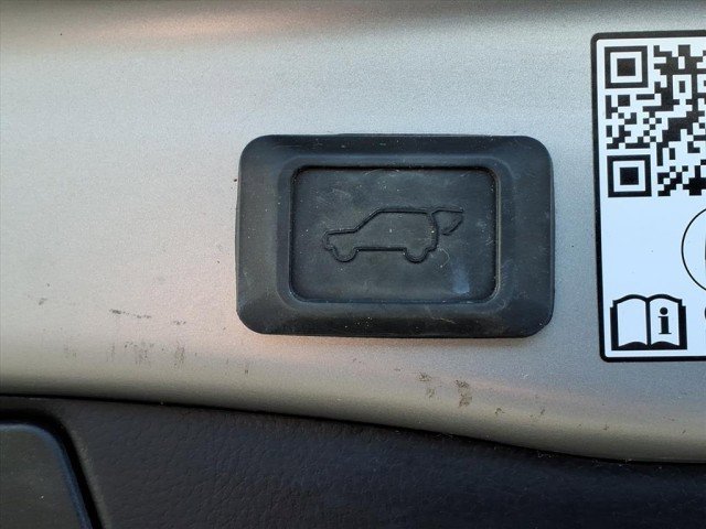 Used 2022 Toyota RAV4 XSE image 9