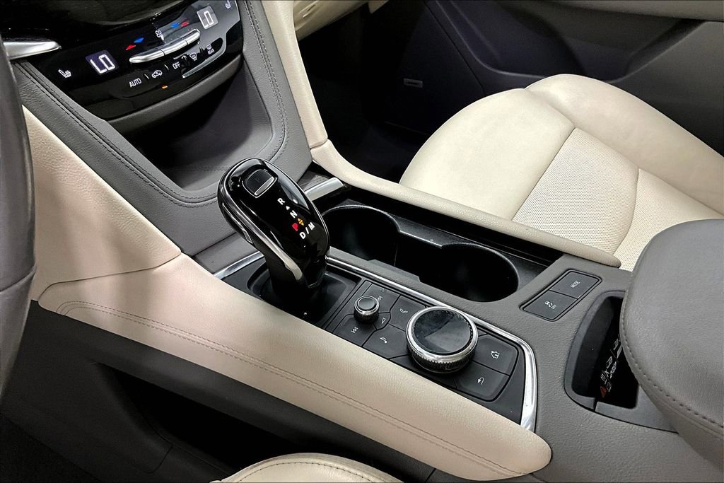 Used 2021 Cadillac XT6 Premium Luxury image 17