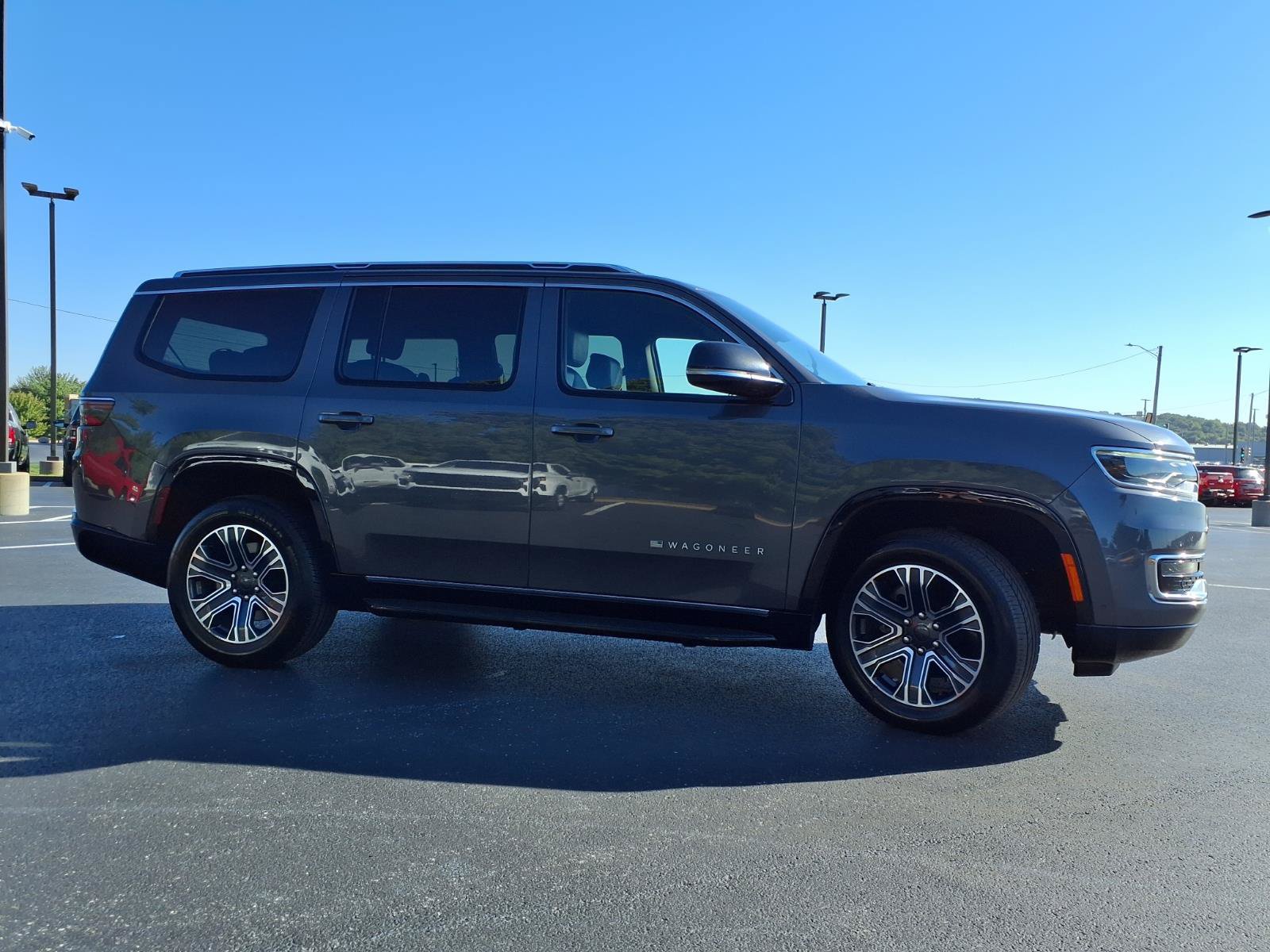 Used 2024 Jeep Wagoneer Series II AWD/4WD image 32