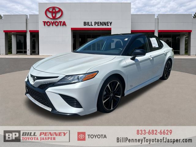 Used 2020 Toyota Camry XSE FWD image 1