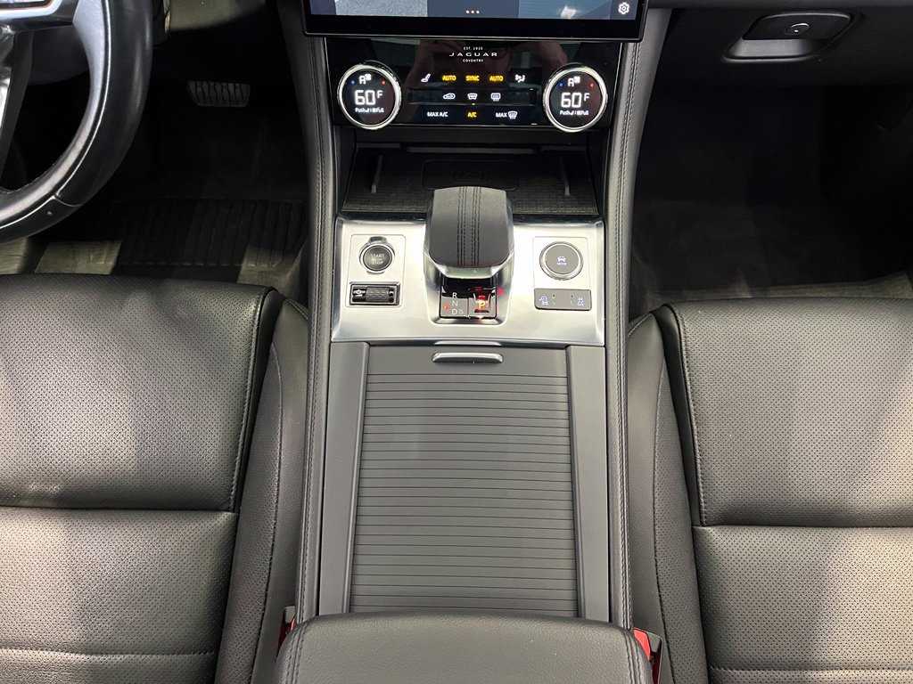 Used 2022 Jaguar F-PACE S AWD/4WD image 35