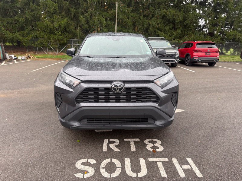 Used 2022 Toyota RAV4 LE FWD image 9