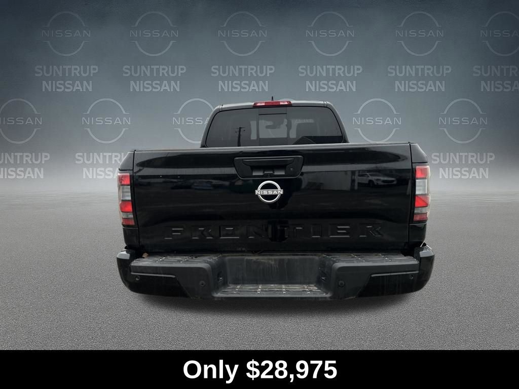 Used 2025 Nissan Frontier SV image 4
