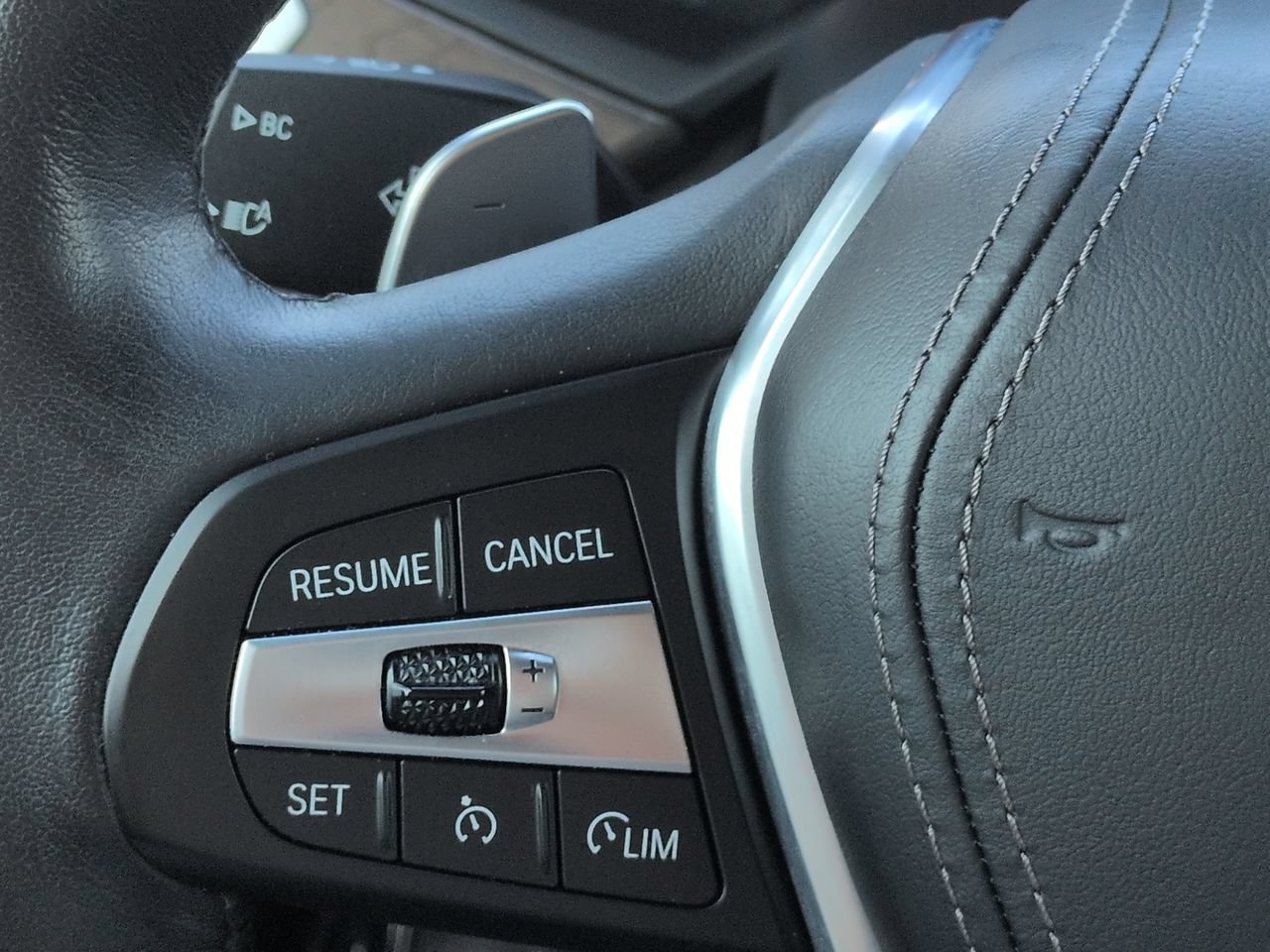Used 2022 BMW X5 sDrive40i w/ Premium Package RWD image 24