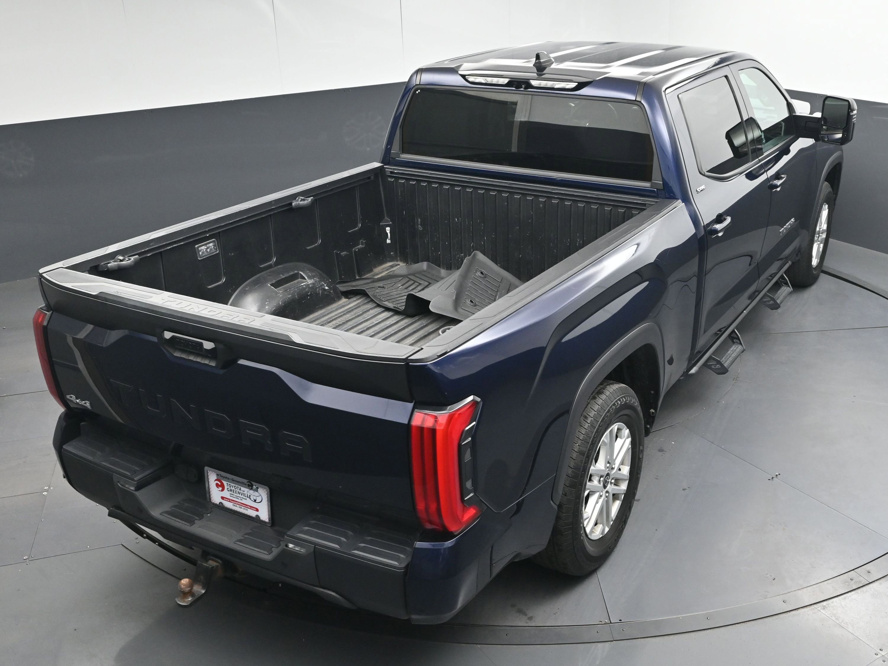 Used 2023 Toyota Tundra SR5 w/ SR5 Premium Package image 30