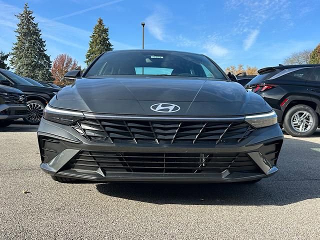 New 2026 Hyundai Elantra Sport image 2