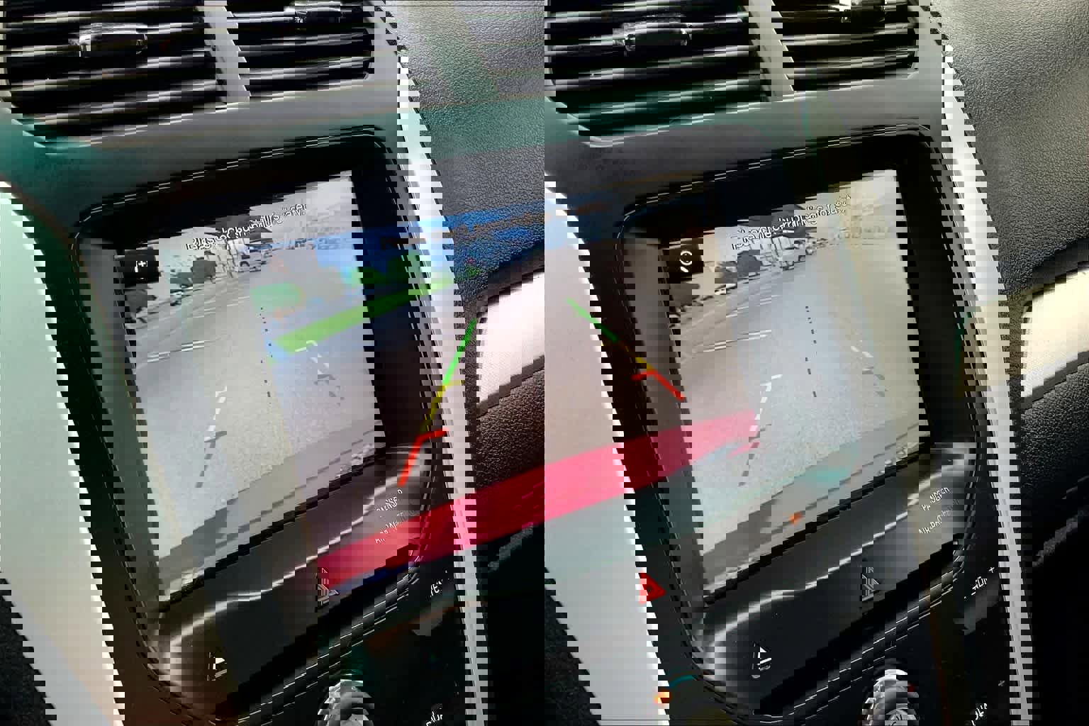 Used 2015 Ford Explorer XLT w/ Equipment Group 202B image 26