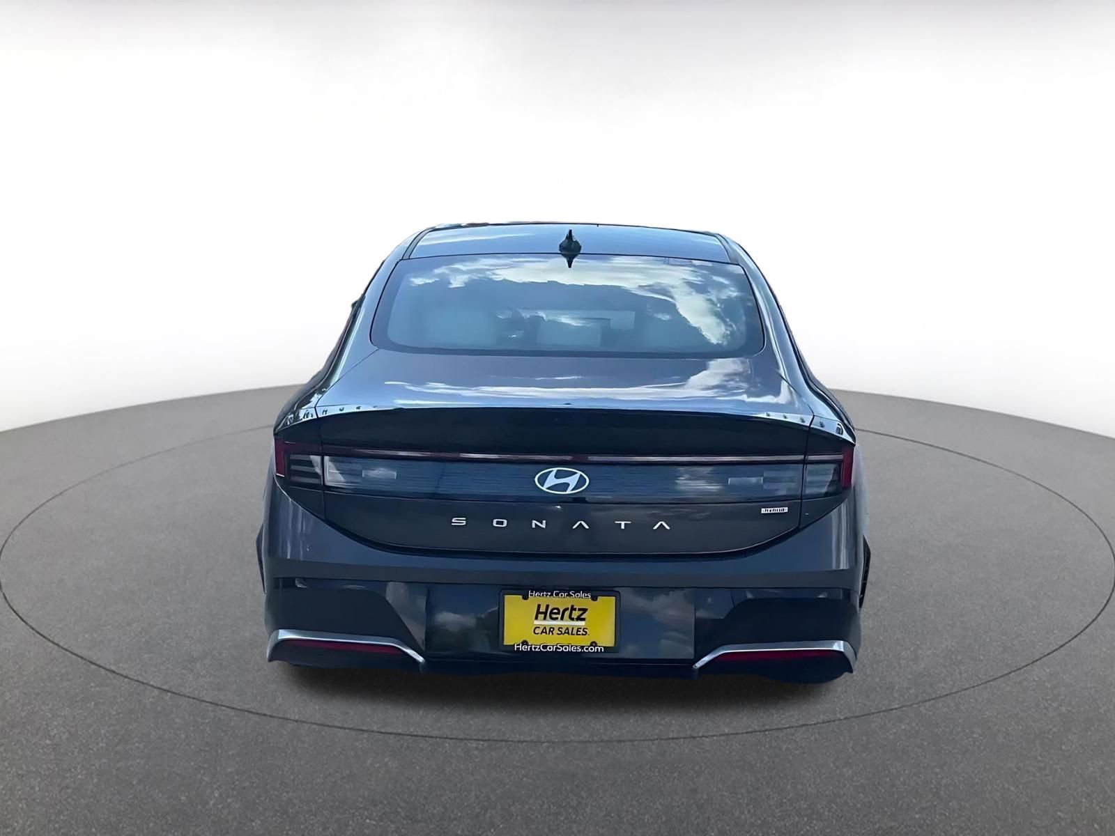 Used 2025 Hyundai Sonata SEL FWD image 12