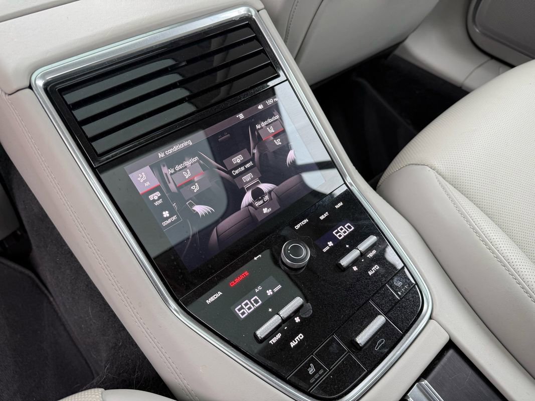 Used 2022 Porsche Panamera 4 AWD/4WD image 16