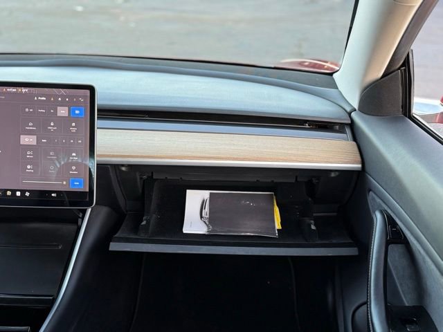 Used 2018 Tesla Model 3 Performance image 29
