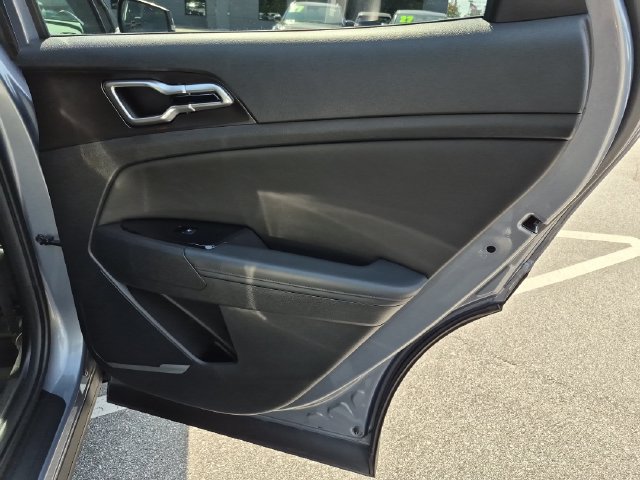 Used 2025 Kia Sportage EX FWD image 24