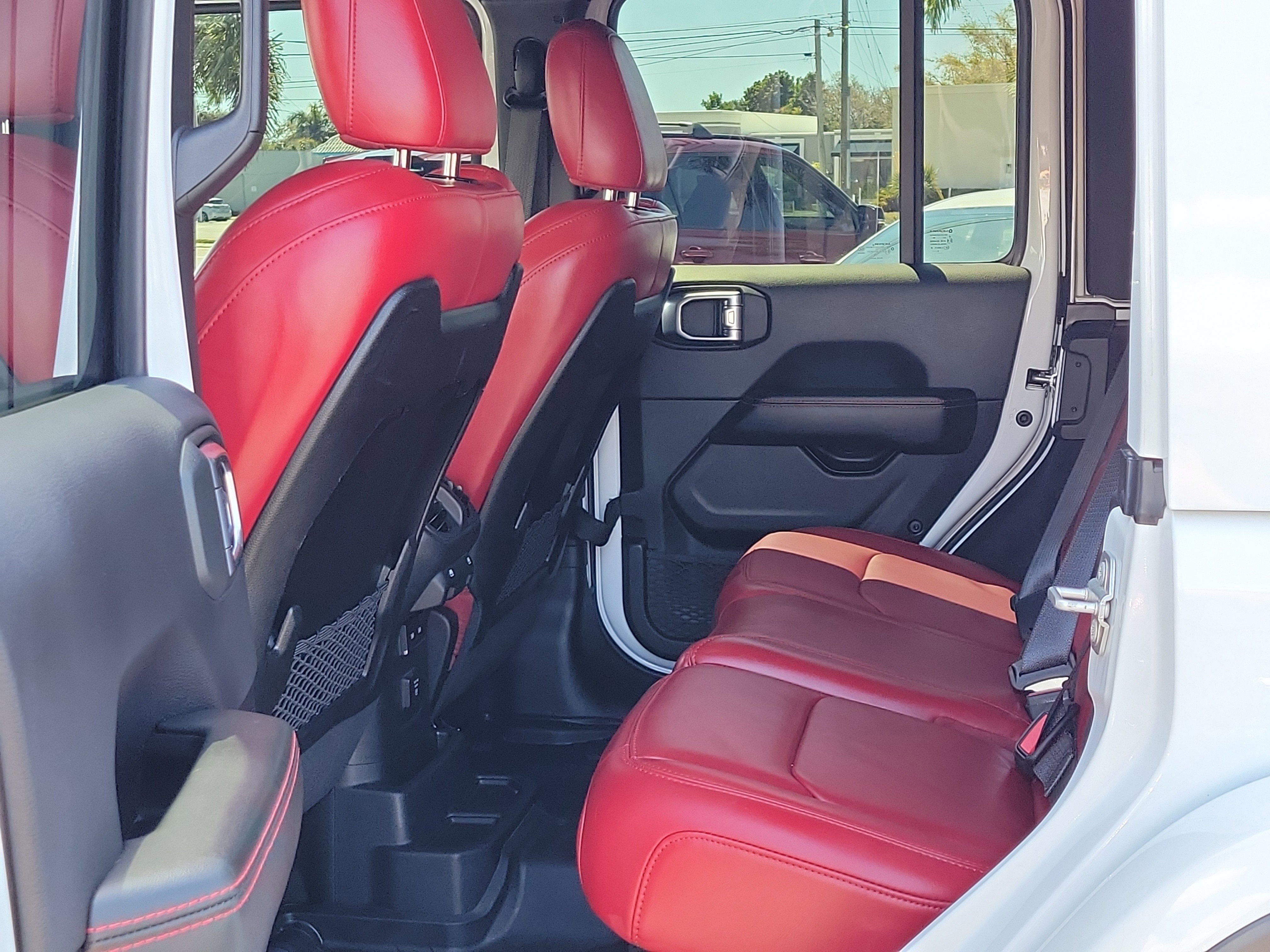 Used 2024 Jeep Wrangler Rubicon 392 image 17