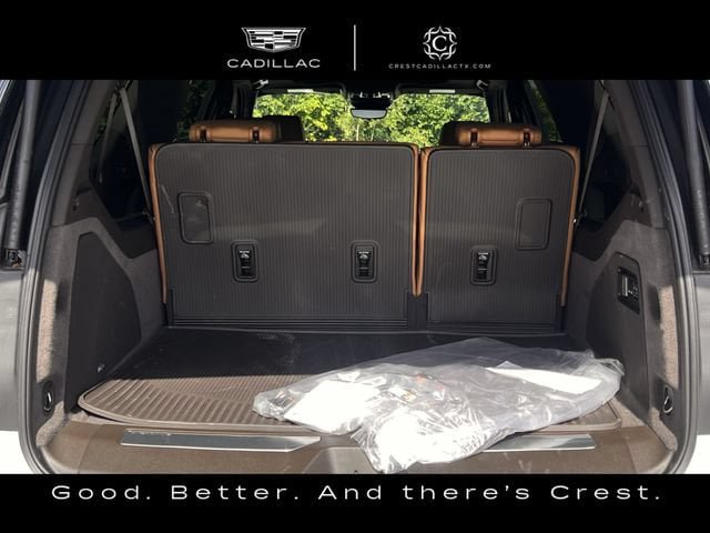 Certified 2025 Cadillac Escalade ESV Premium Luxury w/ LPO, Floor Liner Package AWD/4WD image 34