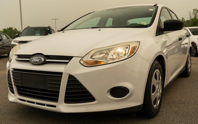 Used 2014 Ford Focus S FWD image 2