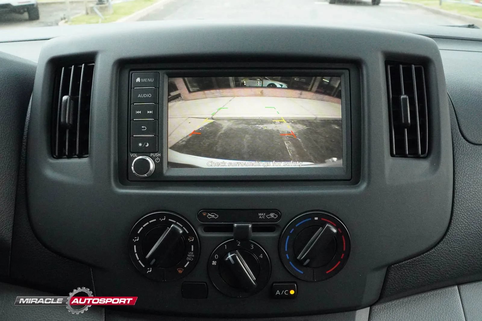 Used 2021 Nissan NV200 S FWD image 37