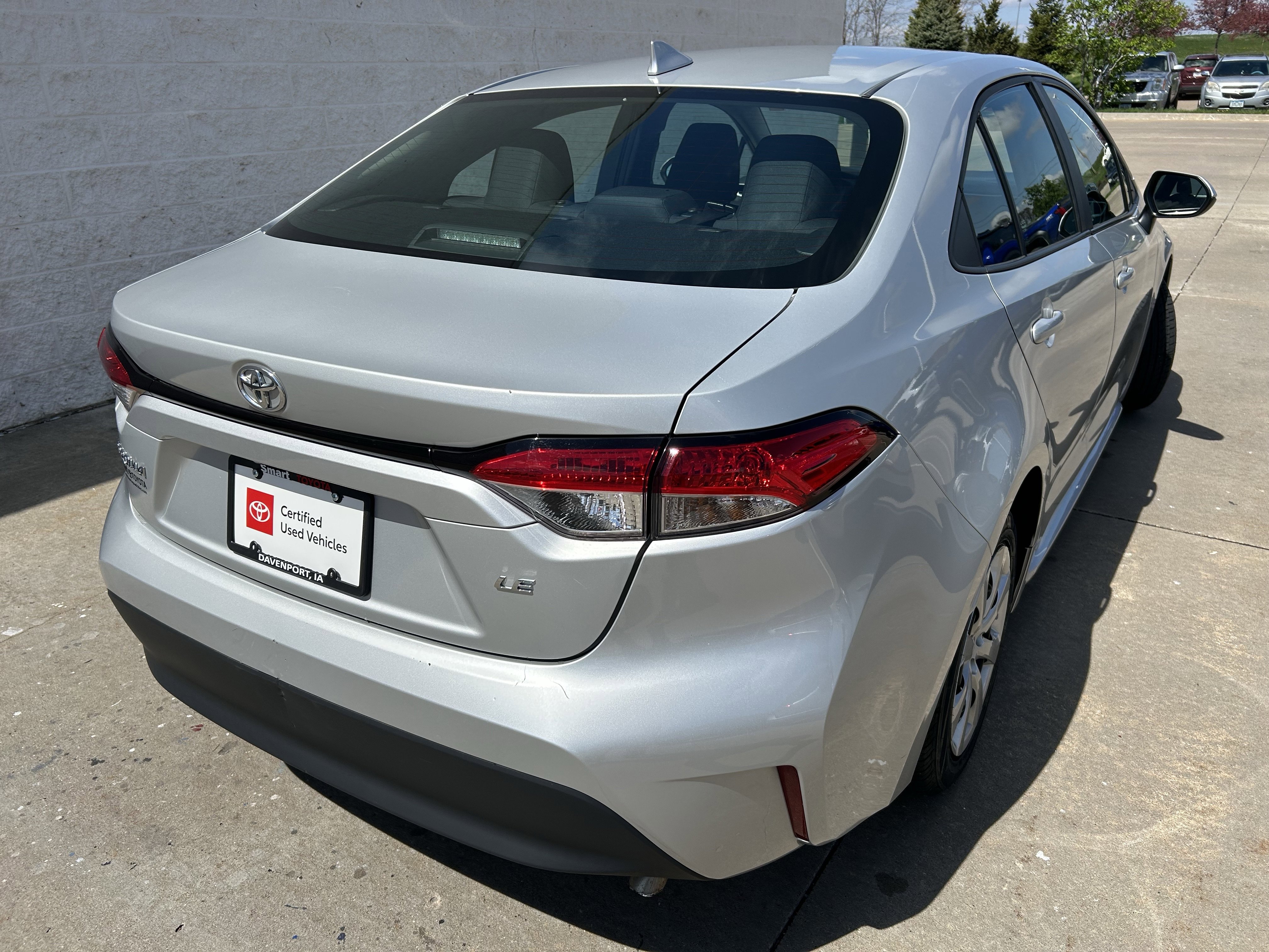 Used 2023 Toyota Corolla LE FWD image 6