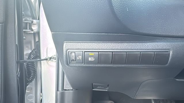 Used 2024 Toyota Corolla SE image 16