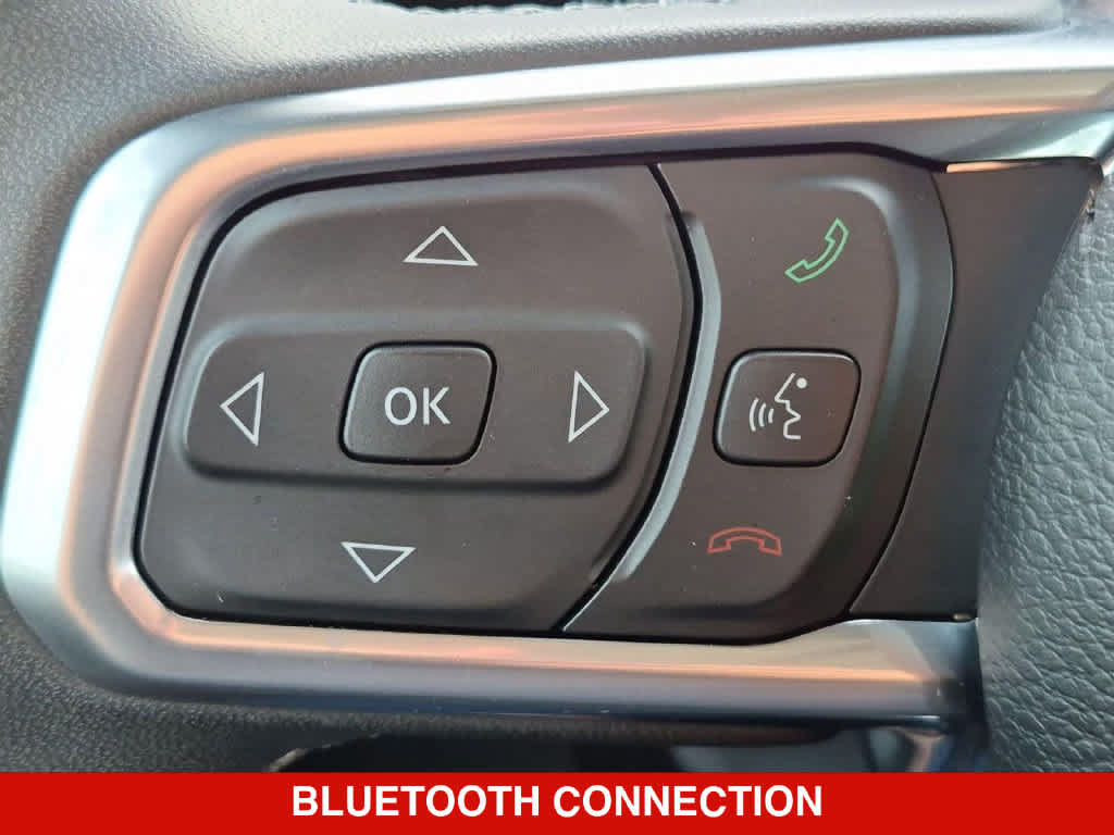 Used 2025 Jeep Wrangler Unlimited Sahara AWD/4WD image 23
