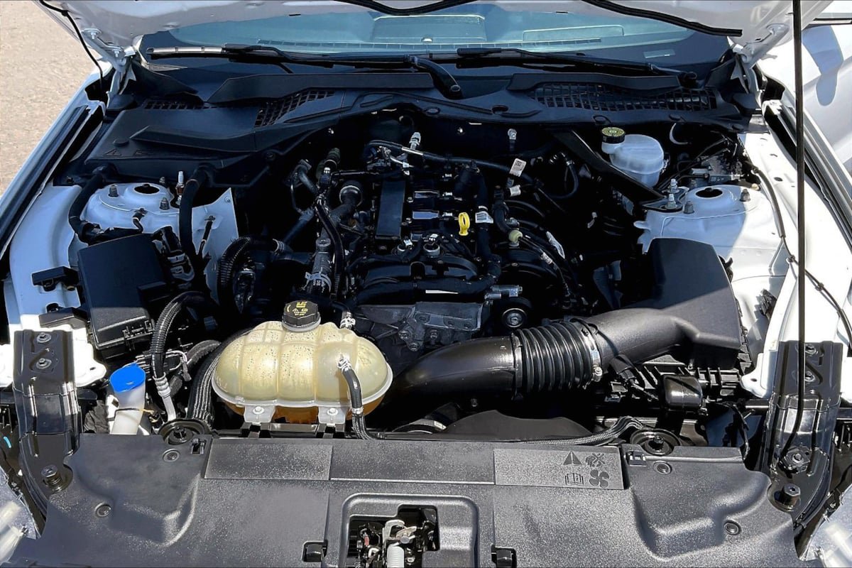 Used 2023 Ford Mustang Premium RWD image 9