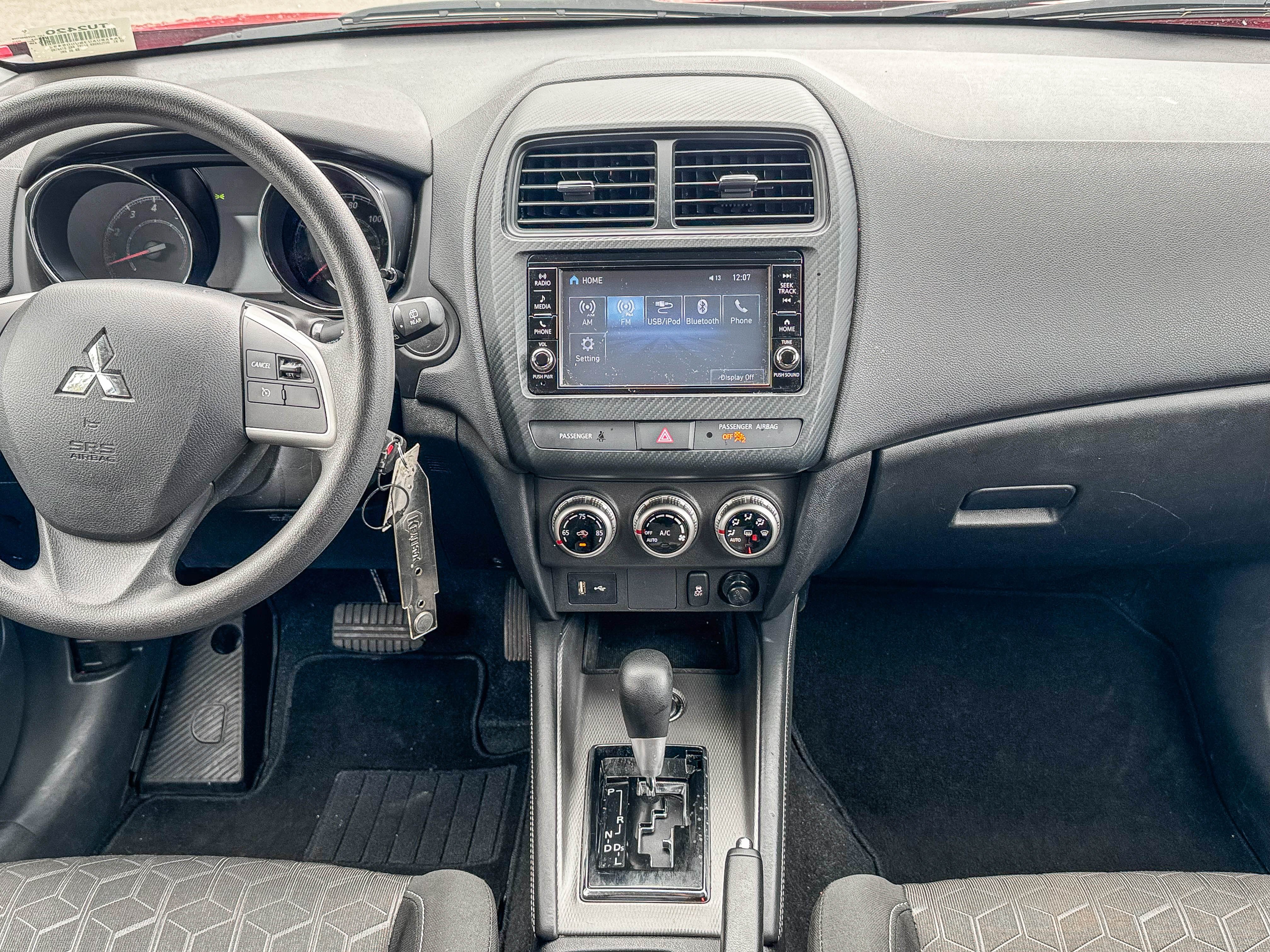 Used 2025 Mitsubishi Outlander Sport AWD image 13