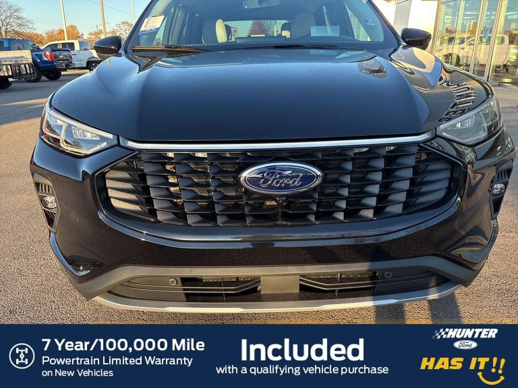 New 2026 Ford Escape SE w/ PHEV Premium Package image 2