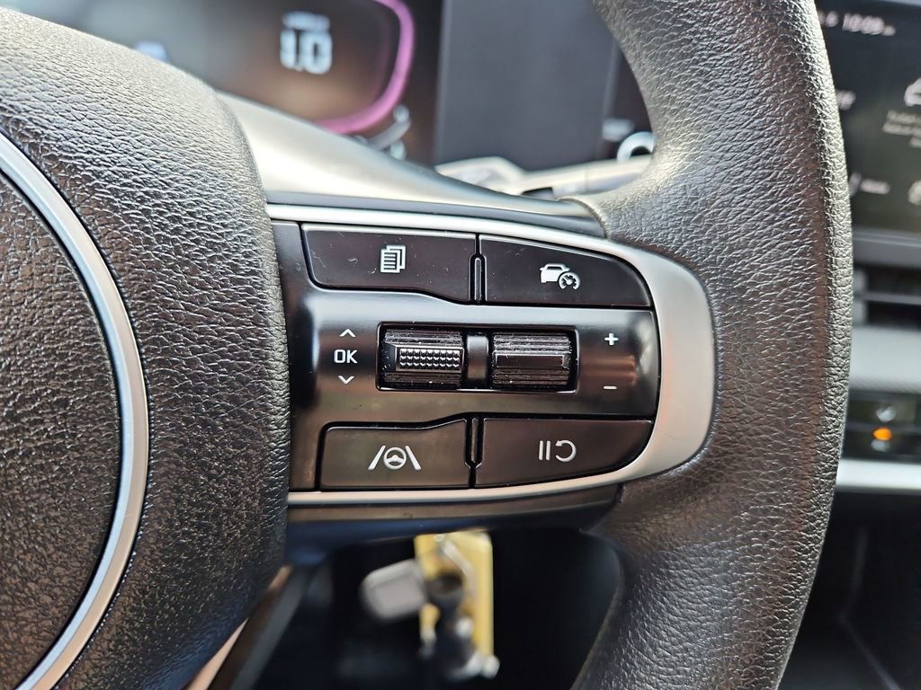 Used 2024 Kia Sportage LX image 12