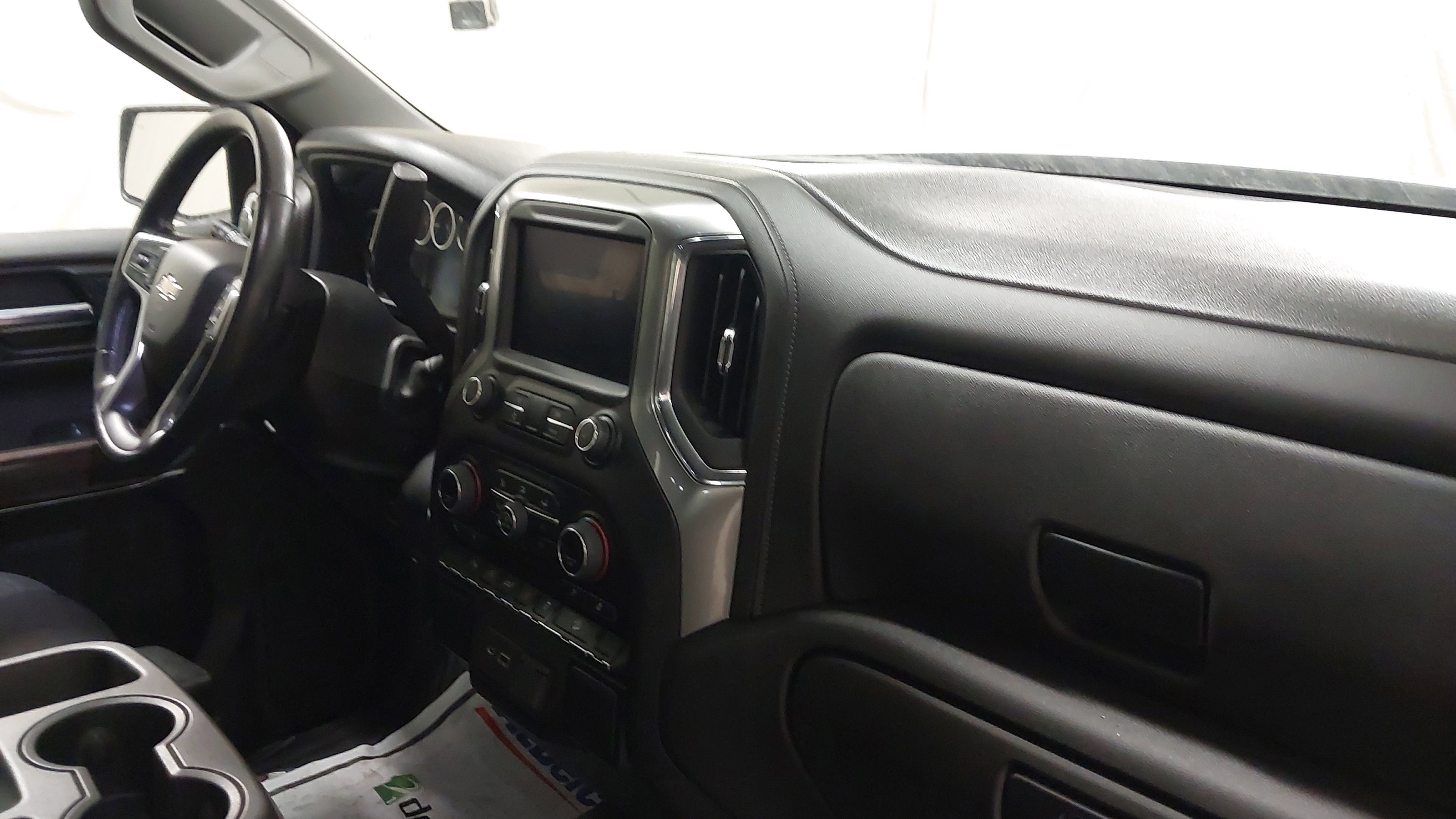 Certified 2022 Chevrolet Silverado 1500 LT image 29