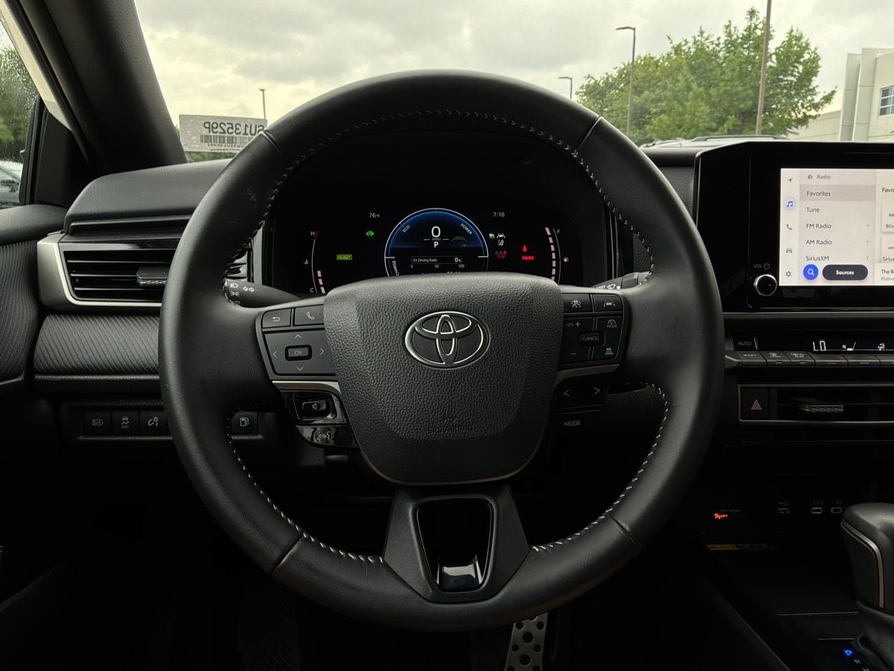 Used 2025 Toyota Camry SE FWD image 32