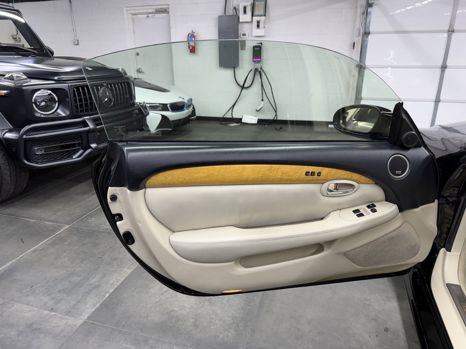 Used 2002 Lexus SC 430 Convertible image 21